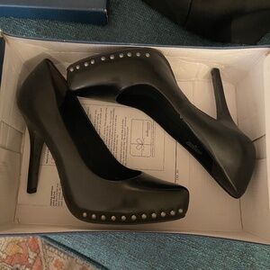 Diego and Lucca 4 inch studded black leather pumps